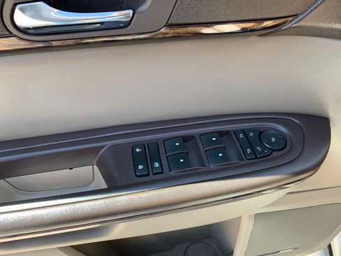 Used 2015 GMC Acadia Denali FWD image 10