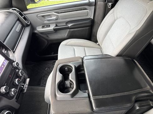 Used 2022 RAM 1500 Big Horn AWD/4WD image 36
