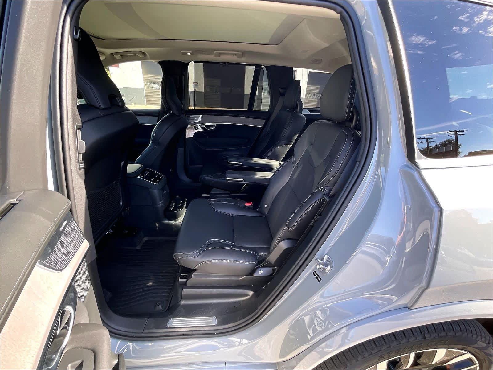 New 2026 Volvo XC90 T8 Ultra w/ Protection Package AWD/4WD image 12