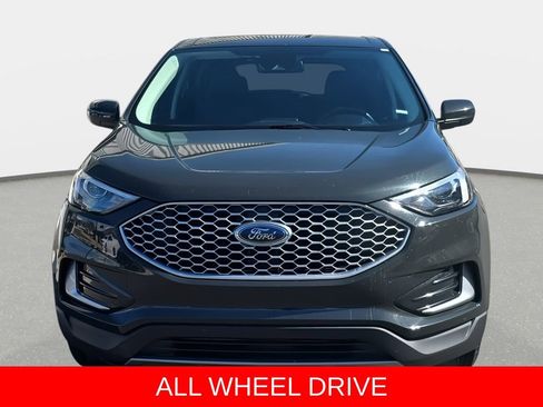 Used 2024 Ford Edge SEL image 2