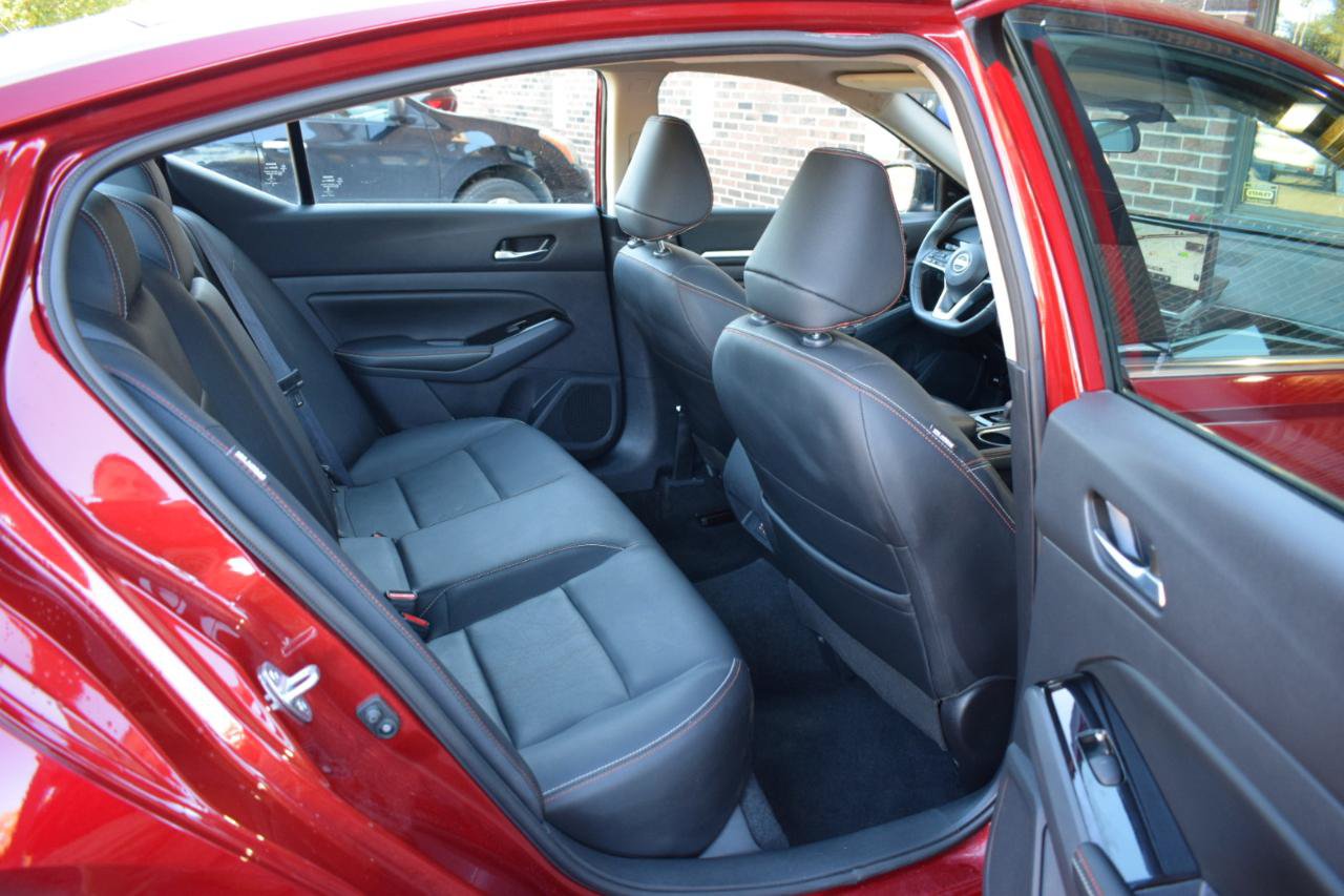 Used 2024 Nissan Altima 2.5 SR w/ SR Premium Package AWD/4WD image 38