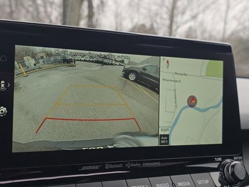 Used 2022 Kia Seltos SX w/ Sunroof Package image 31