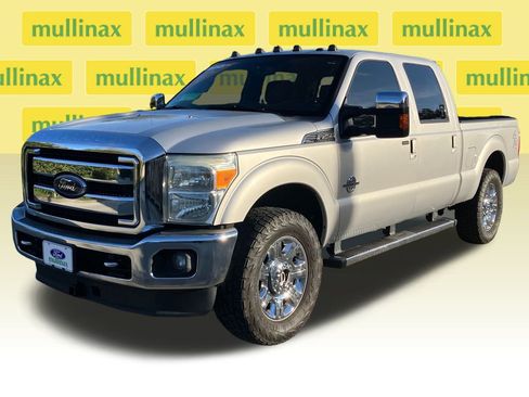 Used 2015 Ford F250 Lariat w/ Chrome Package image 15