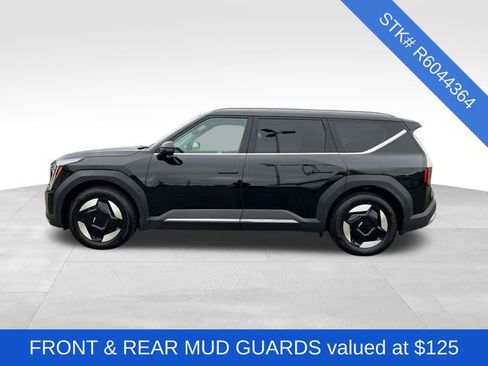 Used 2024 Kia EV9 Wind image 4