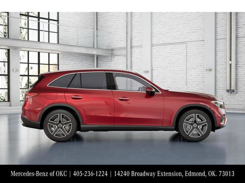 New 2026 Mercedes-Benz GLC 300 4MATIC image 2