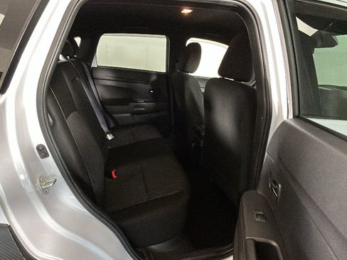 Used 2024 Mitsubishi Outlander Sport AWD image 32