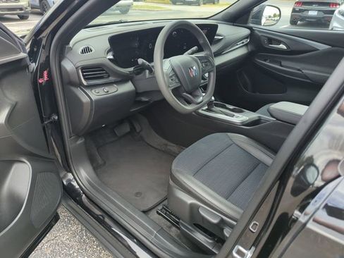 Used 2025 Buick Envista Preferred FWD image 10