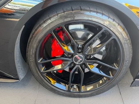 Used 2018 Chevrolet Corvette Stingray Coupe w/ 2LT Preferred Equipment Group RWD image 11