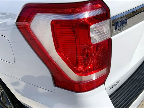 Used 2021 Ford Expedition Max XLT image 27