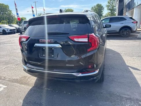 Used 2024 GMC Terrain Denali w/ Black Diamond Edition AWD/4WD image 7
