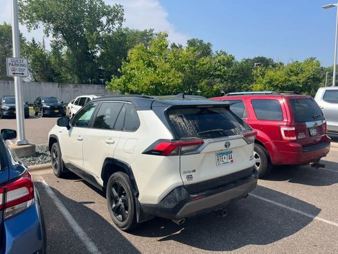 Certified 2019 Toyota RAV4 XSE w/ XSE Weather Package AWD/4WD image 3