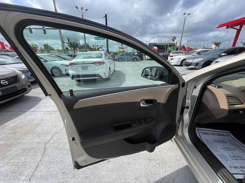 Used 2011 Chevrolet Malibu LS FWD image 5