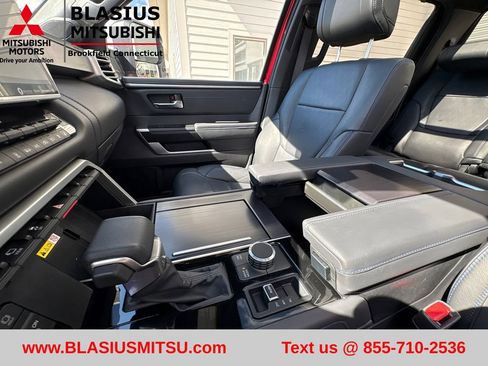 Used 2023 Toyota Tundra Platinum AWD/4WD image 24