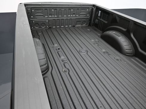 Used 2024 Ford F350 Platinum w/ FX4 Off-Road Package image 45