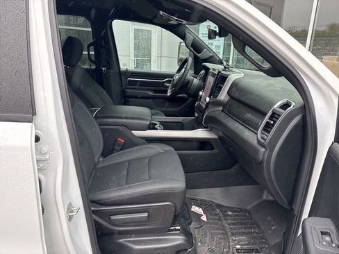 Used 2025 RAM 1500 Big Horn AWD/4WD image 39
