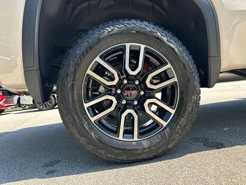 New 2026 GMC Sierra 1500 AT4 AWD/4WD image 18