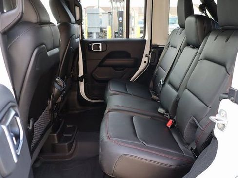 New 2026 Jeep Wrangler Unlimited Rubicon image 39