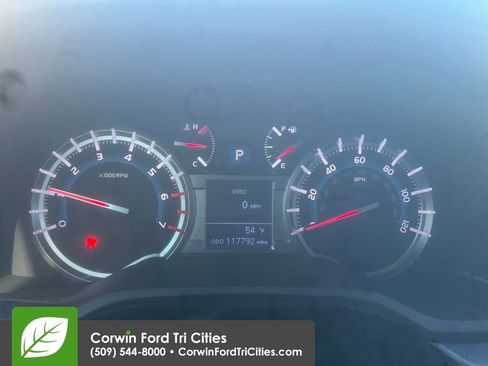 Used 2014 Toyota 4Runner SR5 image 2