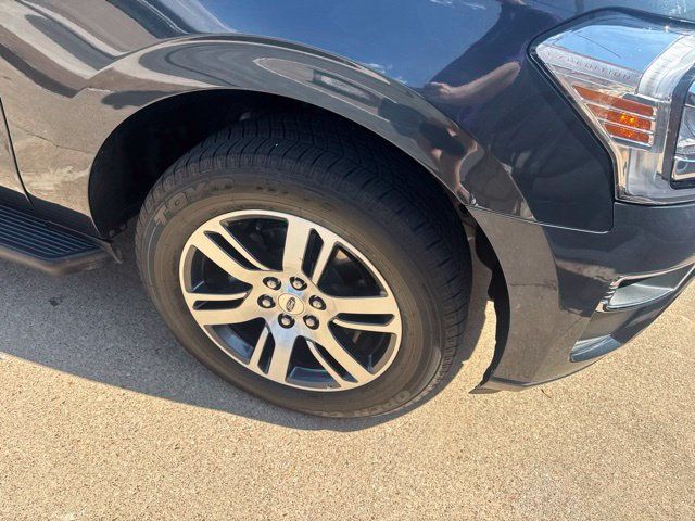 Used 2024 Ford Expedition Limited RWD image 2