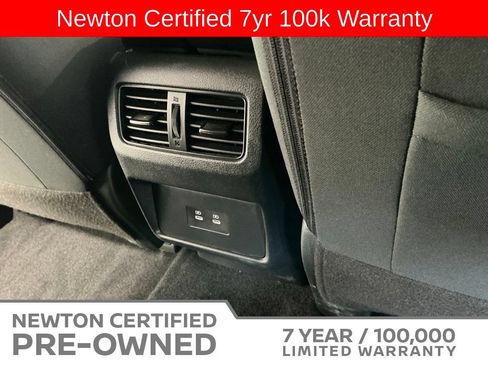 Used 2025 Nissan Rogue SV FWD image 15