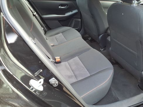 Used 2025 Nissan Sentra SR w/ Midnight Edition image 7