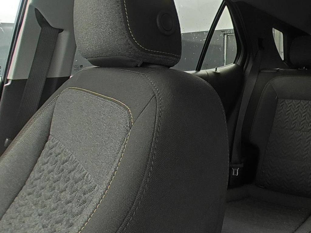 Used 2024 Chevrolet Equinox LT AWD/4WD image 9
