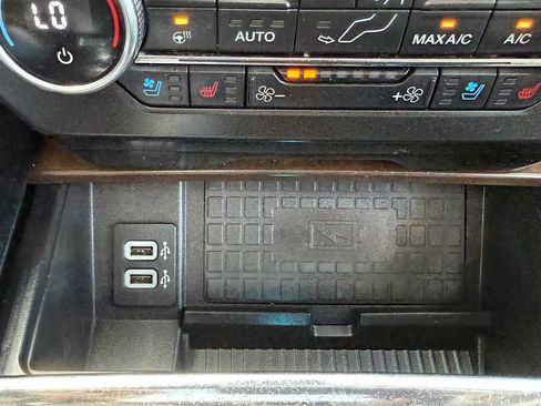 Used 2019 Ford Expedition Platinum AWD/4WD image 26