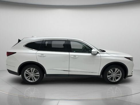Used 2025 Acura MDX SH-AWD image 6