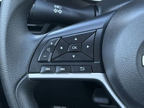 Used 2024 Nissan Altima 2.5 SV FWD image 14