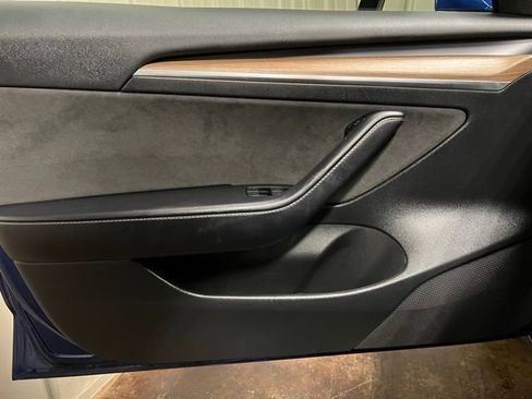 Used 2023 Tesla Model 3 Standard Range image 12
