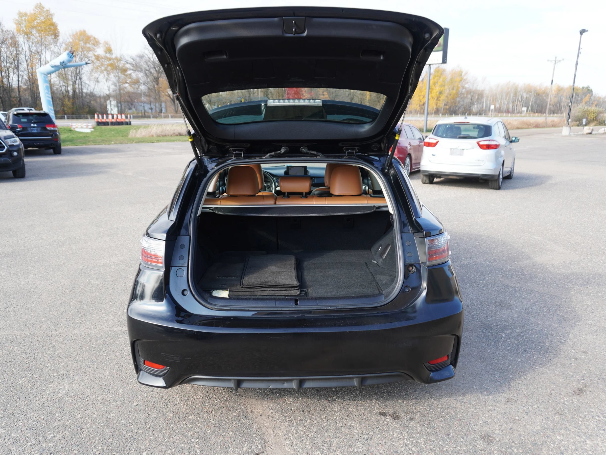 Used 2015 Lexus CT 200h w/ Navigation Package FWD image 33