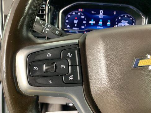 Used 2024 Chevrolet Silverado 2500 LTZ w/ LTZ Convenience Package AWD/4WD image 18