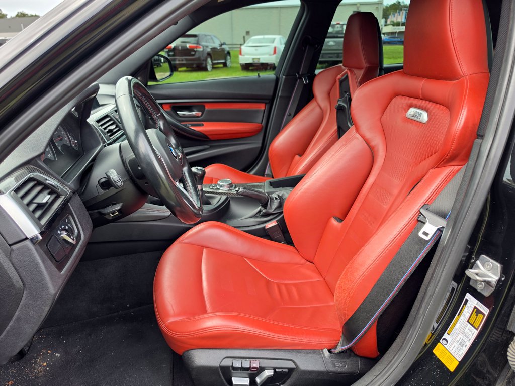 Used 2017 BMW M3 RWD image 8
