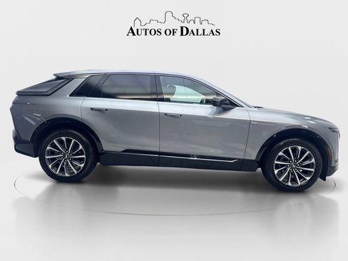 Used 2024 Cadillac Lyriq Sport w/ LPO, Floor Liner Package AWD/4WD image 10