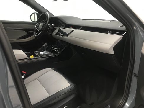 Used 2022 Land Rover Range Rover Evoque R-Dynamic SE AWD/4WD image 16