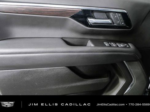 Used 2025 Chevrolet Tahoe LT AWD/4WD image 6