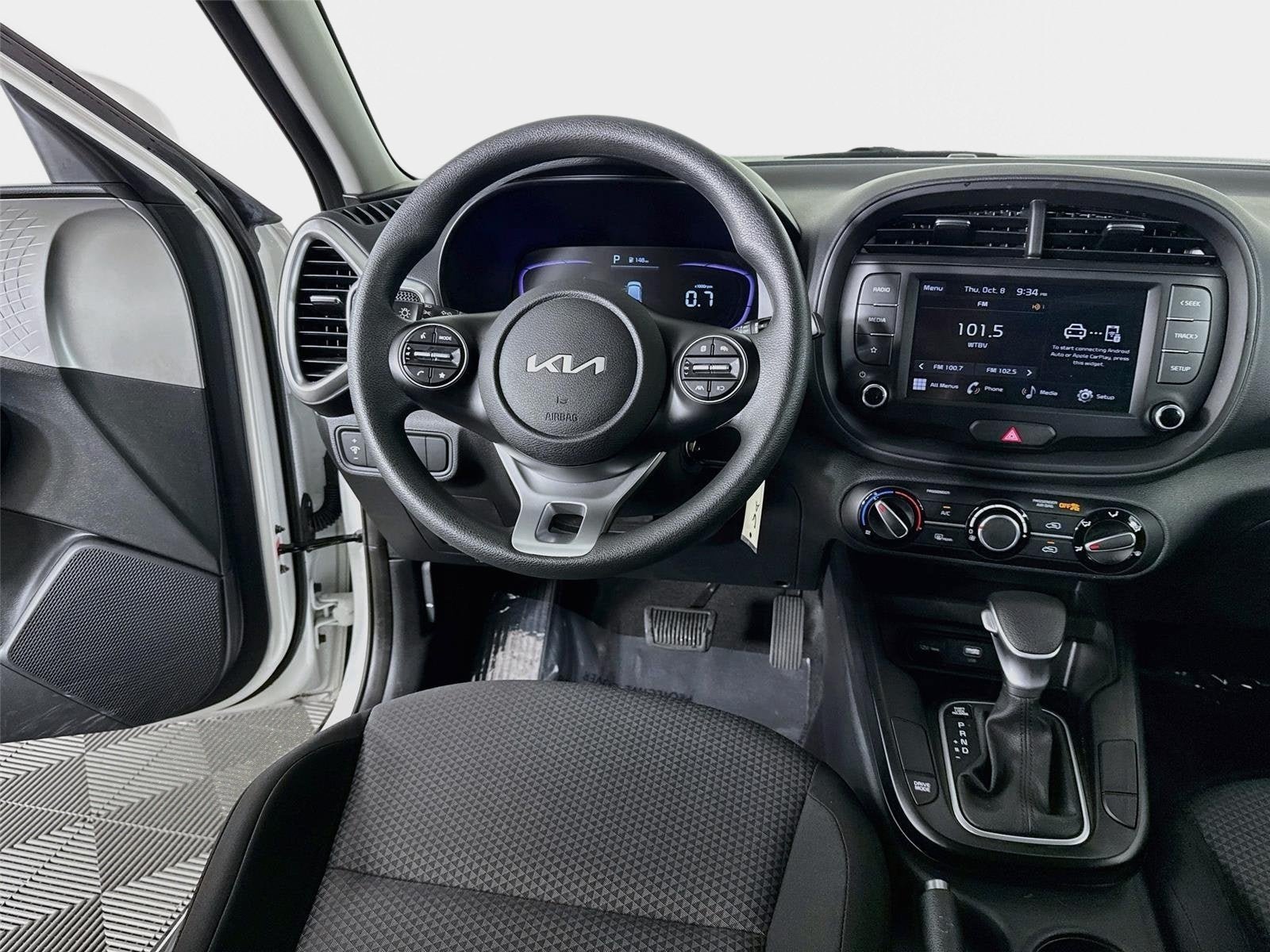 Certified 2025 Kia Soul LX w/ LX Technology Package FWD image 21