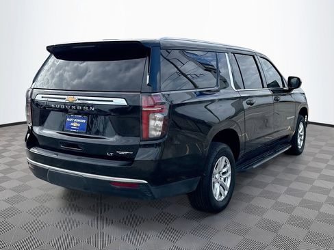 Used 2022 Chevrolet Suburban LT image 5