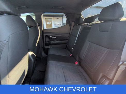 Used 2023 Hyundai Santa Cruz SE image 22