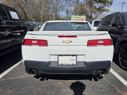 Used 2015 Chevrolet Camaro LT w/ 1LT Preferred Package image 3