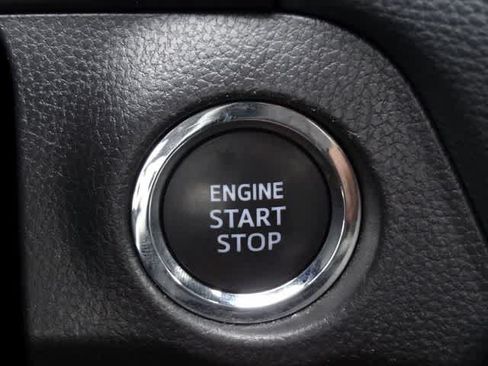 Certified 2025 Toyota RAV4 XLE FWD image 21