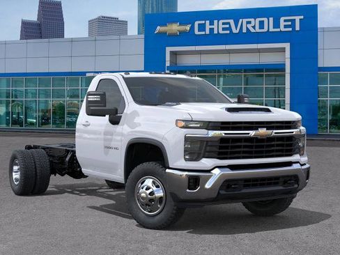 New 2026 Chevrolet Silverado 3500 LT RWD image 31