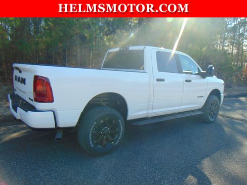 New 2026 RAM 2500 Big Horn AWD/4WD image 14