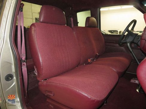 Used 1998 GMC Sierra 1500 4x4 Extended Cab w/ Marketing Option Pkg 2 image 5