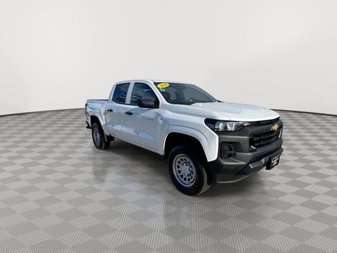 Used 2026 Chevrolet Colorado W/T w/ Advanced Trailering Package image 2