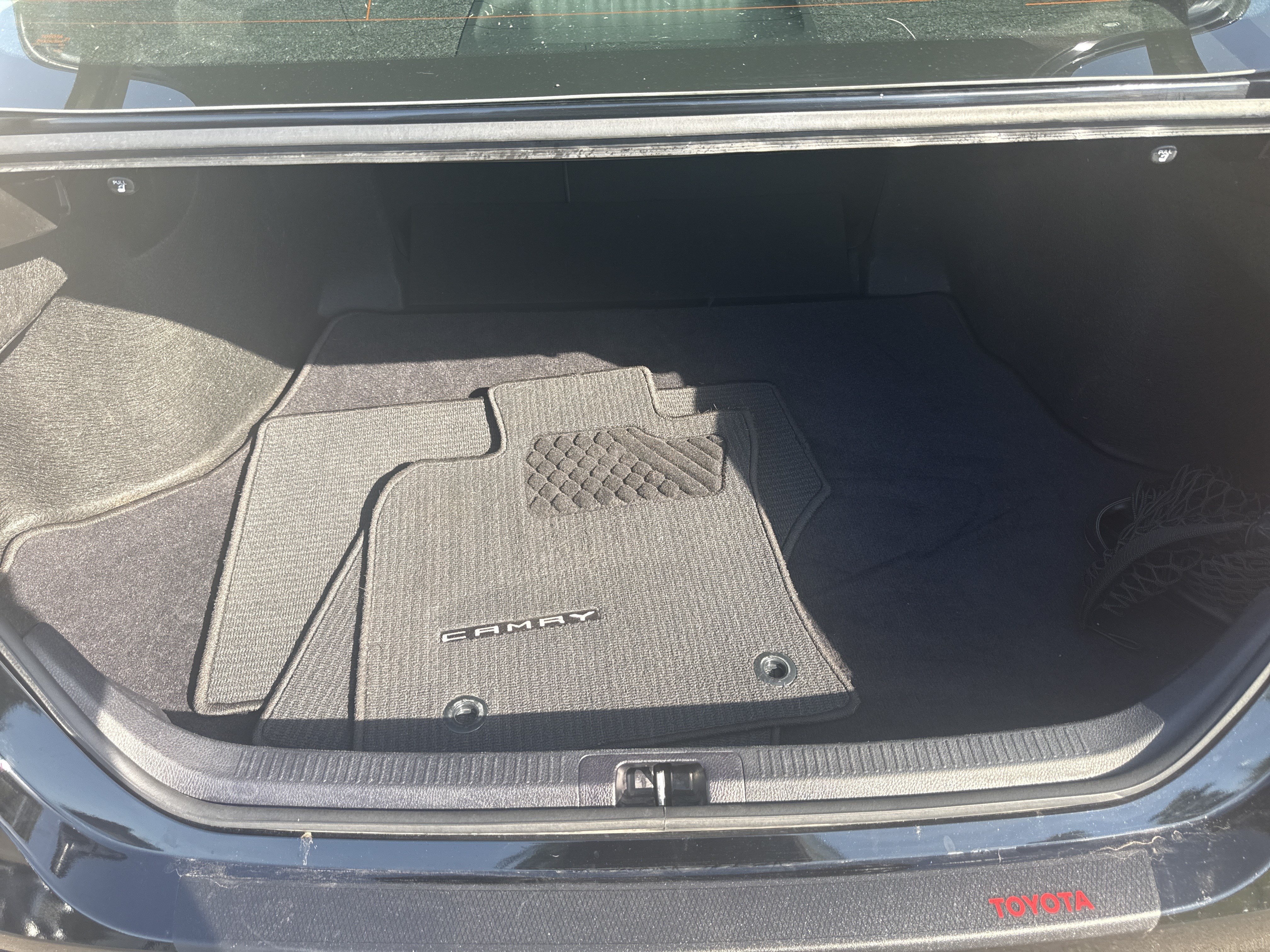 Used 2023 Toyota Camry LE FWD image 31