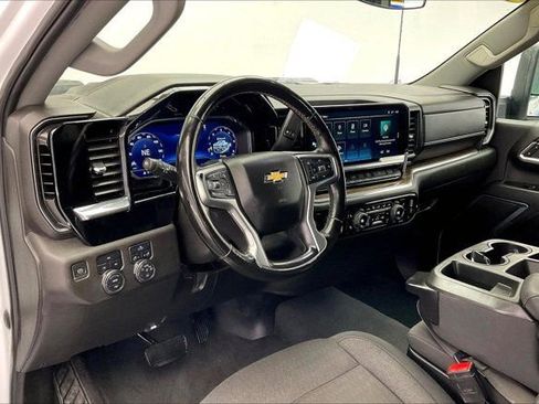 Used 2024 Chevrolet Silverado 2500 LT image 14