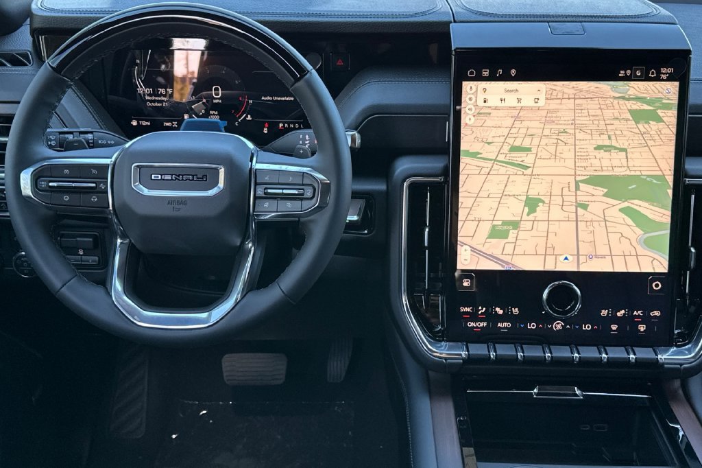 New 2027 GMC Yukon Denali w/ Advanced Technology Package AWD/4WD image 17