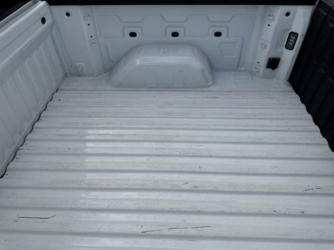 Used 2024 GMC Sierra 1500 SLT image 39