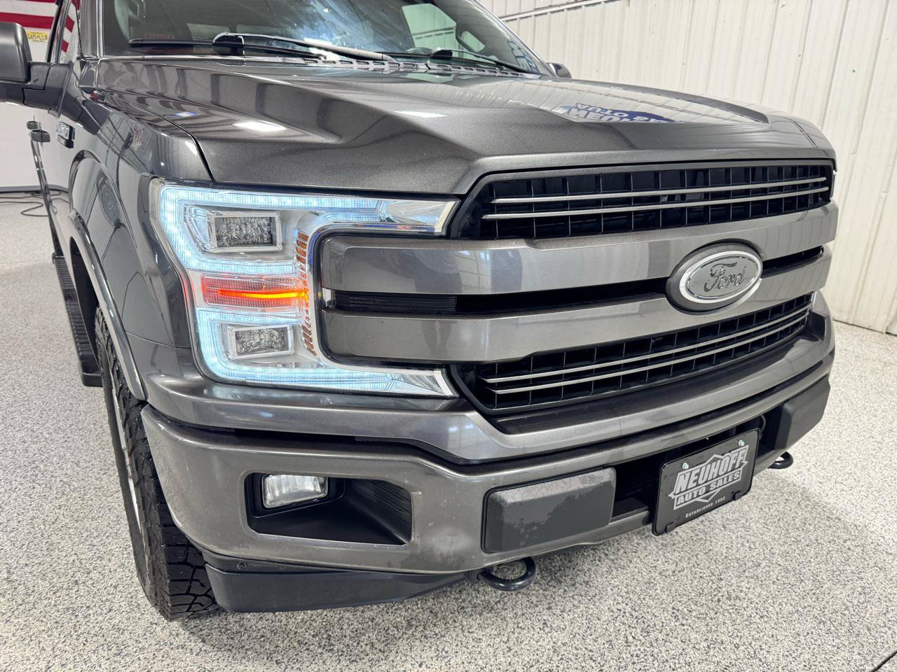 Used 2019 Ford F150 Lariat w/ Equipment Group 502A Luxury AWD/4WD image 14